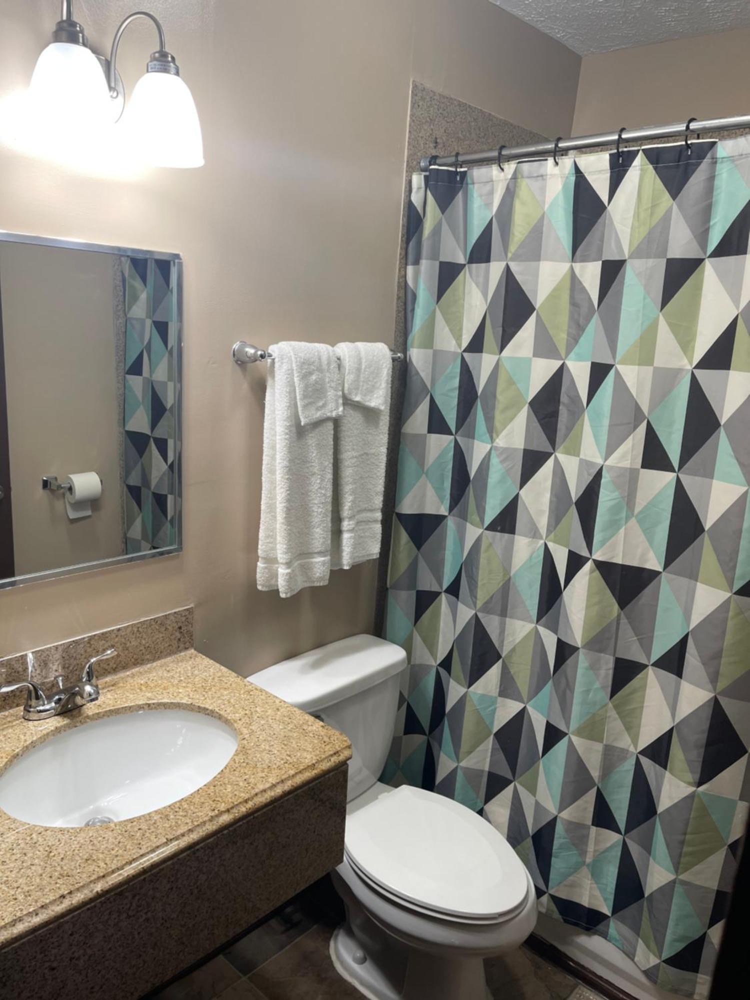 Economy Inn & Suites Ashtabula Buitenkant foto