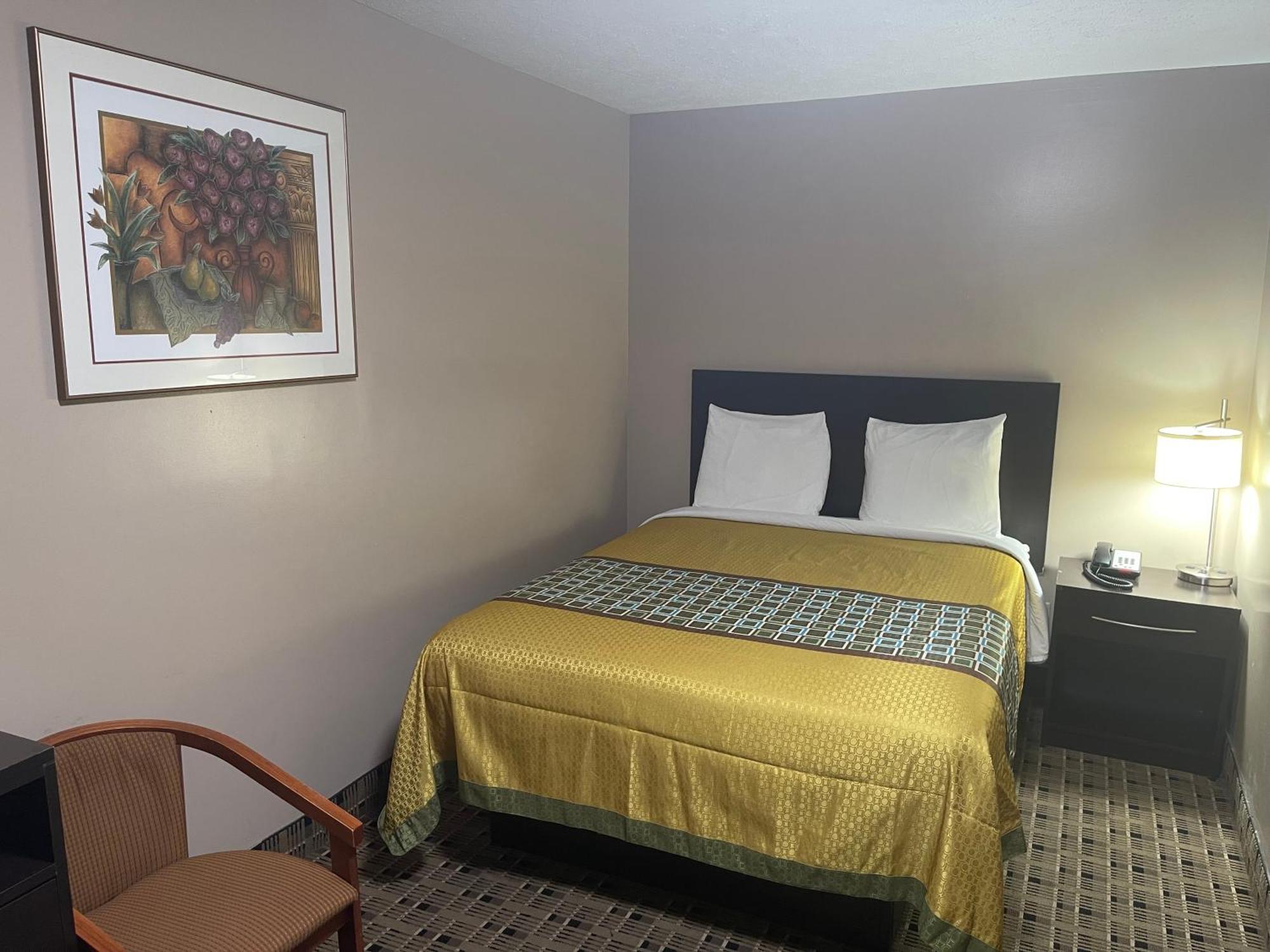 Economy Inn & Suites Ashtabula Buitenkant foto