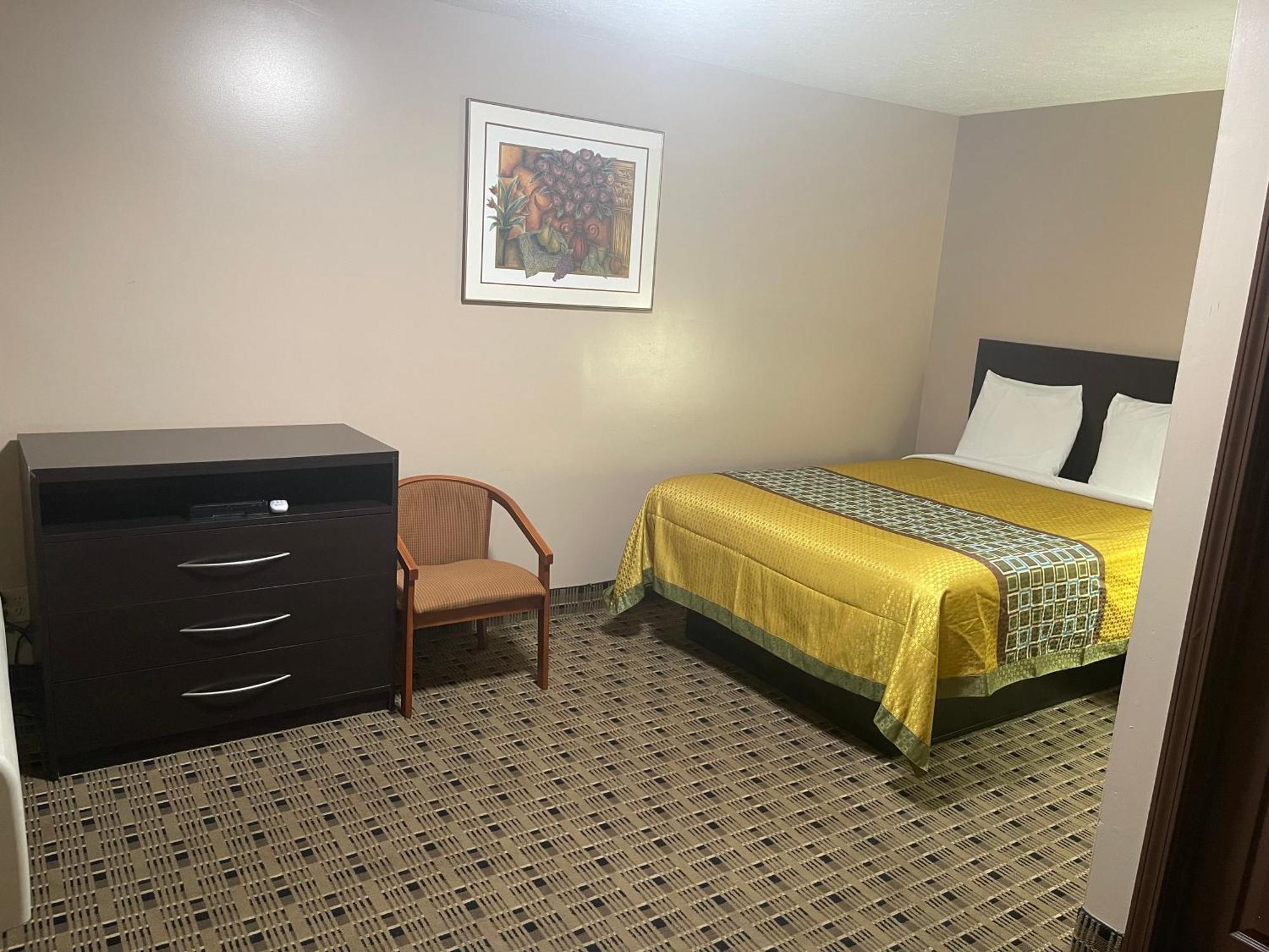Economy Inn & Suites Ashtabula Buitenkant foto