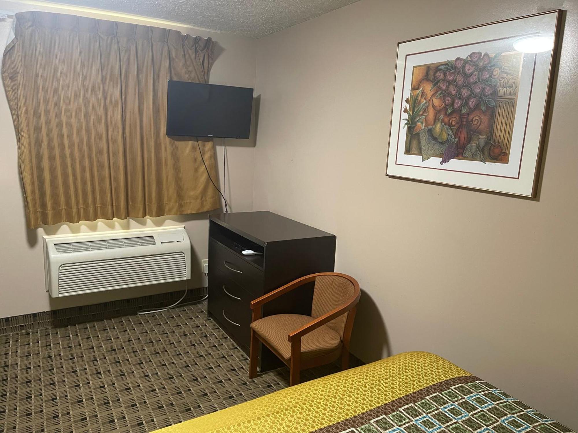 Economy Inn & Suites Ashtabula Buitenkant foto