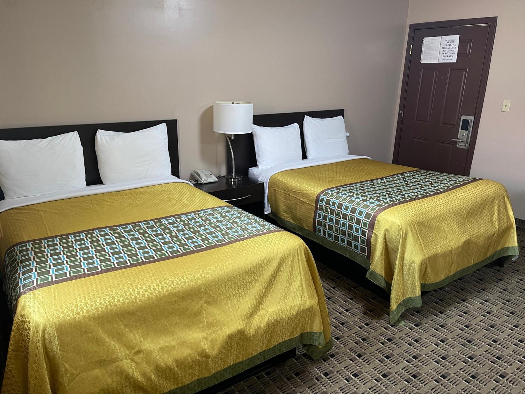 Economy Inn & Suites Ashtabula Buitenkant foto