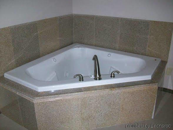 Economy Inn & Suites Ashtabula Kamer foto